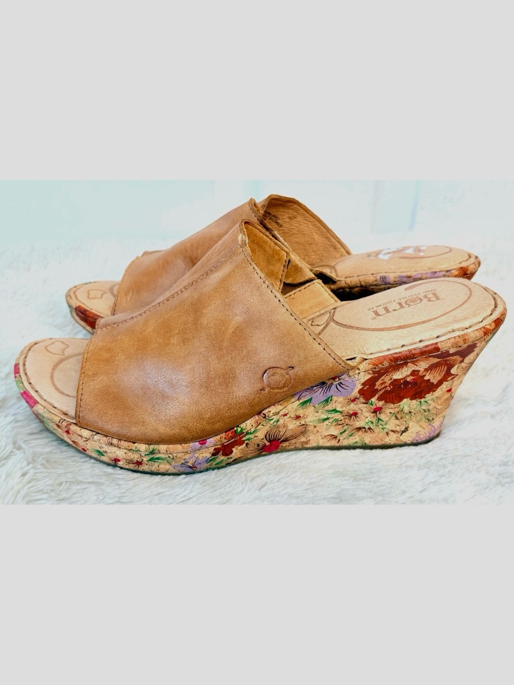 BOC Born Leather Floral Print Cork Wedges Size 9